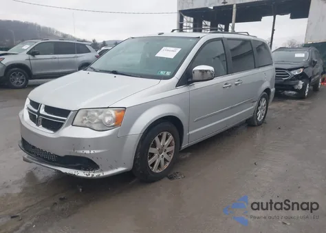 2011 Chrysler Town & Country Touring-L z USA, uszkodzony, nr VIN 2A4RR8DG6BR802591